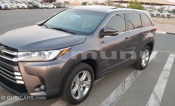 Buy Import Toyota Highlander Other Car in Import - Dubai in Region of Bouenza Buy Import Toyota Highlander Other Car in Import - Dubai in Region of Bouenza