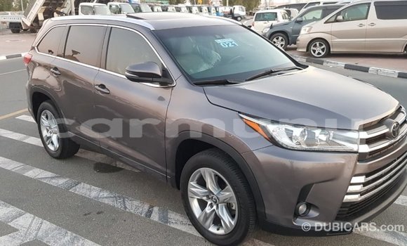 Buy Import Toyota Highlander Other Car in Import - Dubai in Region of Bouenza Buy Import Toyota Highlander Other Car in Import - Dubai in Region of Bouenza