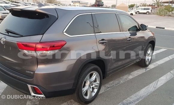 Buy Import Toyota Highlander Other Car in Import - Dubai in Region of Bouenza Buy Import Toyota Highlander Other Car in Import - Dubai in Region of Bouenza