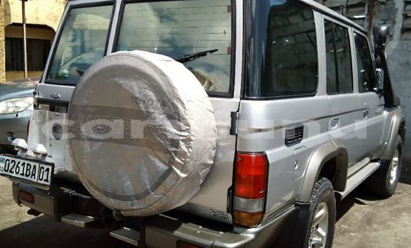 Buy Used Toyota Land Cruiser Silver Car in Brazzaville in Municipality of Brazzaville Buy Used Toyota Land Cruiser Silver Car in Brazzaville in Municipality of Brazzaville
