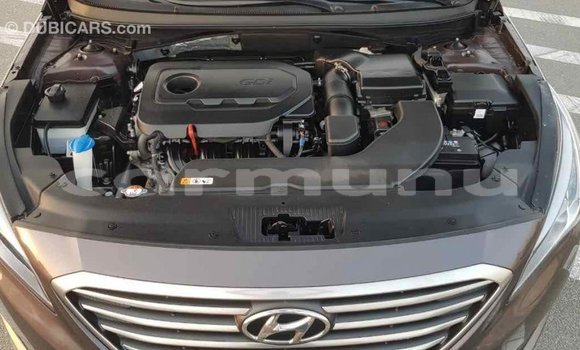 Acheter Import Voiture Hyundai Sonata Marron à Import - Dubai, Région de la Bouenza Acheter Import Voiture Hyundai Sonata Marron à Import - Dubai, Région de la Bouenza