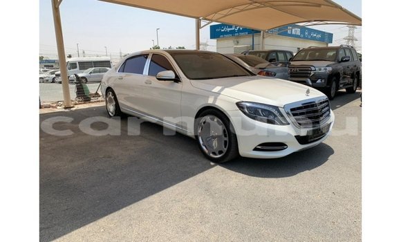 Buy Import Mercedes-Benz 190 White Car in Import - Dubai in Region of Bouenza Buy Import Mercedes-Benz 190 White Car in Import - Dubai in Region of Bouenza