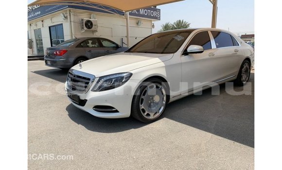 Buy Import Mercedes-Benz 190 White Car in Import - Dubai in Region of Bouenza Buy Import Mercedes-Benz 190 White Car in Import - Dubai in Region of Bouenza