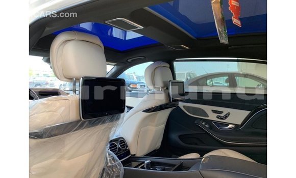 Buy Import Mercedes-Benz 190 White Car in Import - Dubai in Region of Bouenza Buy Import Mercedes-Benz 190 White Car in Import - Dubai in Region of Bouenza
