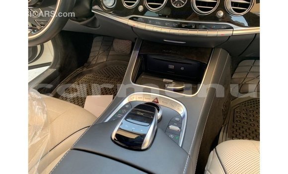 Buy Import Mercedes-Benz 190 White Car in Import - Dubai in Region of Bouenza Buy Import Mercedes-Benz 190 White Car in Import - Dubai in Region of Bouenza
