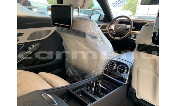 Buy Import Mercedes-Benz 190 White Car in Import - Dubai in Region of Bouenza Buy Import Mercedes-Benz 190 White Car in Import - Dubai in Region of Bouenza