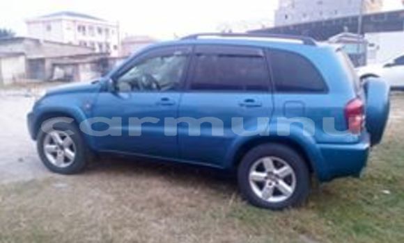 Acheter Occasion Voiture Toyota RAV4 Bleu à Brazzaville, Commune de Brazzaville Acheter Occasion Voiture Toyota RAV4 Bleu à Brazzaville, Commune de Brazzaville