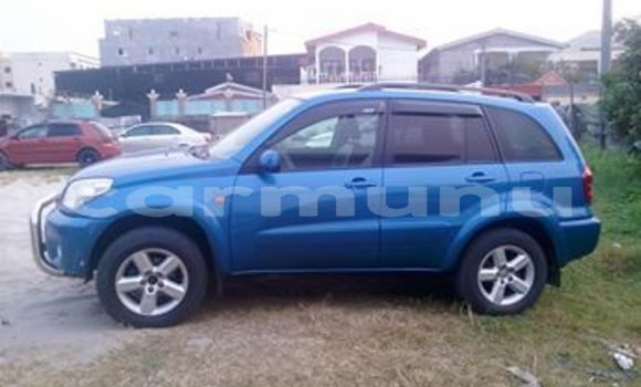 Acheter Occasion Voiture Toyota RAV4 Bleu à Brazzaville, Commune de Brazzaville Acheter Occasion Voiture Toyota RAV4 Bleu à Brazzaville, Commune de Brazzaville