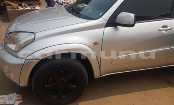 Acheter Occasion Voiture Toyota RAV4 Gris à Brazzaville, Commune de Brazzaville Acheter Occasion Voiture Toyota RAV4 Gris à Brazzaville, Commune de Brazzaville