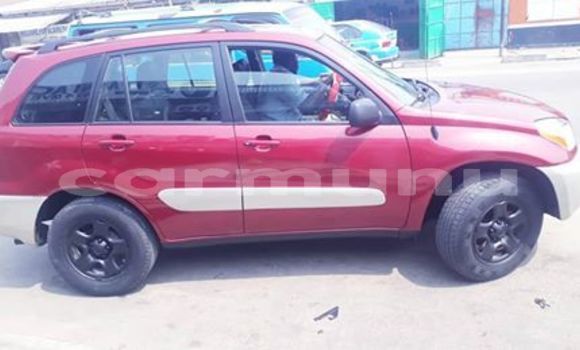 Acheter Occasion Voiture Toyota RAV4 Rouge à Brazzaville, Commune de Brazzaville Acheter Occasion Voiture Toyota RAV4 Rouge à Brazzaville, Commune de Brazzaville