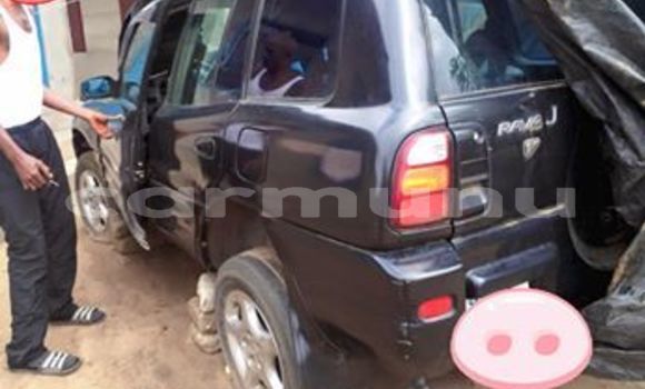 Acheter Occasion Voiture Toyota RAV4 Noir à Brazzaville, Commune de Brazzaville Acheter Occasion Voiture Toyota RAV4 Noir à Brazzaville, Commune de Brazzaville