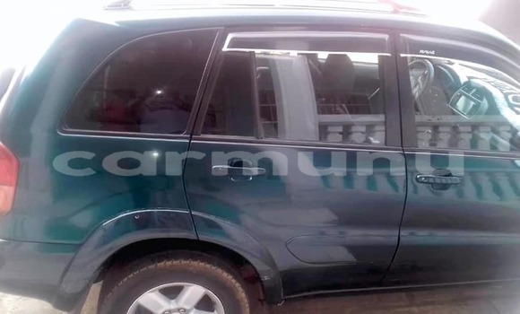 Acheter Occasion Voiture Toyota RAV4 Vert à Brazzaville, Commune de Brazzaville Acheter Occasion Voiture Toyota RAV4 Vert à Brazzaville, Commune de Brazzaville