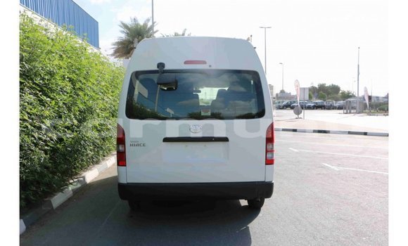 Buy Import Toyota Hiace White Car in Import - Dubai in Region of Bouenza Buy Import Toyota Hiace White Car in Import - Dubai in Region of Bouenza