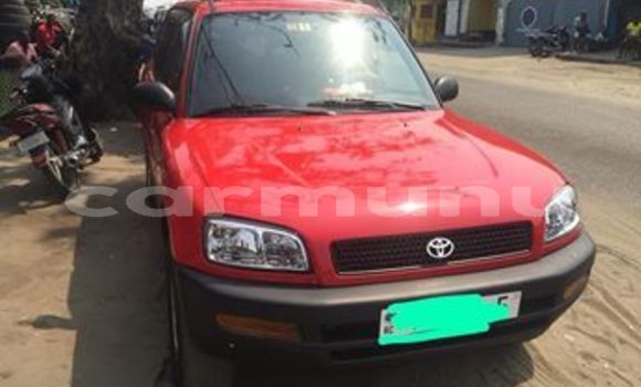Acheter Occasion Voiture Toyota RAV4 Rouge à Brazzaville, Commune de Brazzaville Acheter Occasion Voiture Toyota RAV4 Rouge à Brazzaville, Commune de Brazzaville