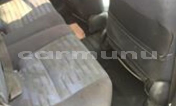 Acheter Occasion Voiture Toyota RAV4 Rouge à Brazzaville, Commune de Brazzaville Acheter Occasion Voiture Toyota RAV4 Rouge à Brazzaville, Commune de Brazzaville