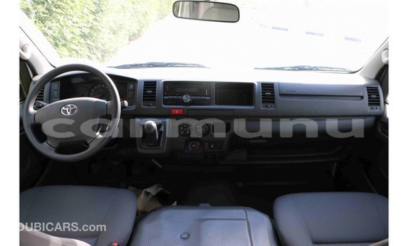 Buy Import Toyota Hiace White Car in Import - Dubai in Region of Bouenza Buy Import Toyota Hiace White Car in Import - Dubai in Region of Bouenza