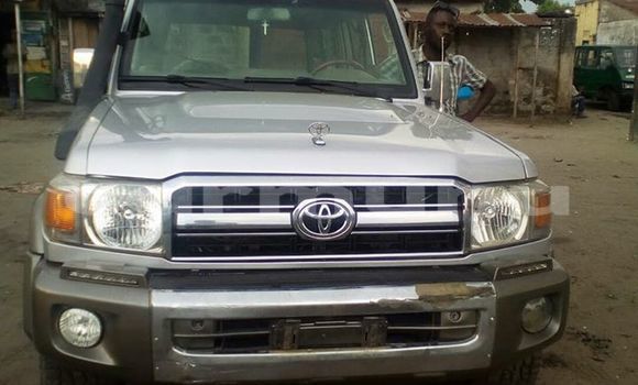 Buy Used Toyota Land Cruiser Silver Car in Brazzaville in Municipality of Brazzaville Buy Used Toyota Land Cruiser Silver Car in Brazzaville in Municipality of Brazzaville