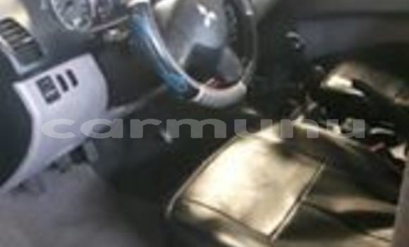 Acheter Occasion Voiture Mitsubishi Pajero Bleu à Brazzaville, Commune de Brazzaville Acheter Occasion Voiture Mitsubishi Pajero Bleu à Brazzaville, Commune de Brazzaville