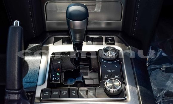 Acheter Neuf Voiture Toyota Land Cruiser Noir à Pointe–Noire, Région du Kouilou Acheter Neuf Voiture Toyota Land Cruiser Noir à Pointe–Noire, Région du Kouilou