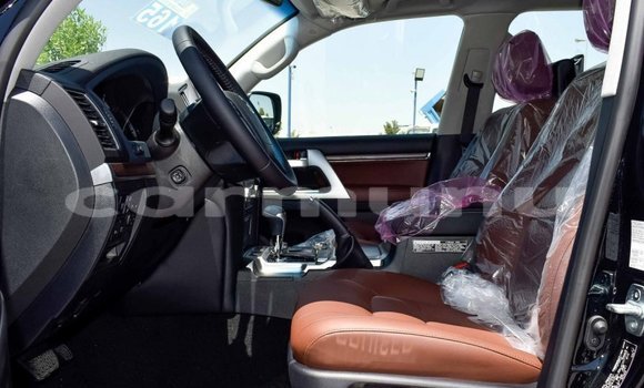 Acheter Neuf Voiture Toyota Land Cruiser Noir à Pointe–Noire, Région du Kouilou Acheter Neuf Voiture Toyota Land Cruiser Noir à Pointe–Noire, Région du Kouilou