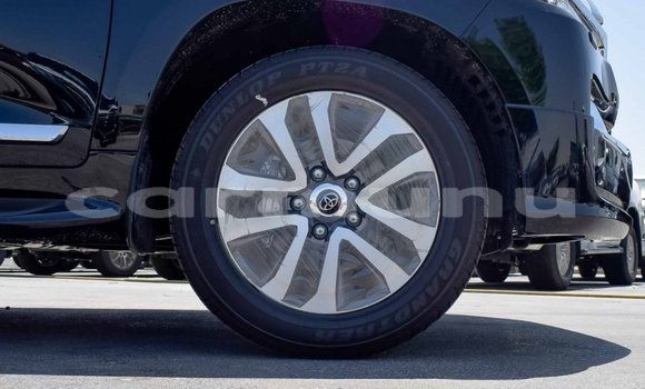 Acheter Neuf Voiture Toyota Land Cruiser Noir à Pointe–Noire, Région du Kouilou Acheter Neuf Voiture Toyota Land Cruiser Noir à Pointe–Noire, Région du Kouilou