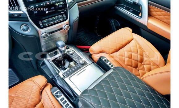 Buy Import Toyota Land Cruiser Black Car in Import - Dubai in Region of Bouenza Buy Import Toyota Land Cruiser Black Car in Import - Dubai in Region of Bouenza