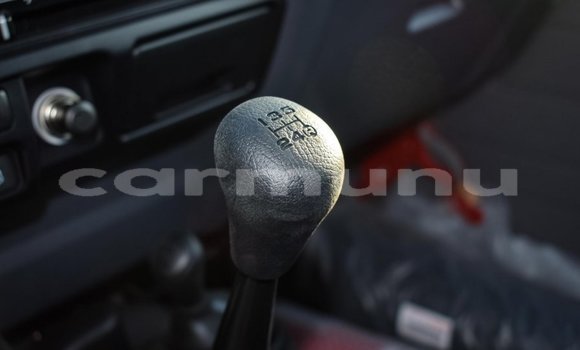 Acheter Neuf Voiture Toyota Land Cruiser Blanc à Pointe–Noire, Région du Kouilou Acheter Neuf Voiture Toyota Land Cruiser Blanc à Pointe–Noire, Région du Kouilou