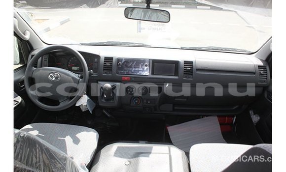 Buy Import Toyota Hiace White Car in Import - Dubai in Region of Bouenza Buy Import Toyota Hiace White Car in Import - Dubai in Region of Bouenza