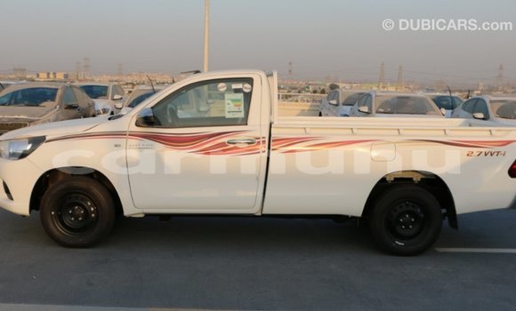 Buy Import Toyota Hilux White Car in Import - Dubai in Region of Bouenza Buy Import Toyota Hilux White Car in Import - Dubai in Region of Bouenza