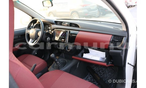 Buy Import Toyota Hilux White Car in Import - Dubai in Region of Bouenza Buy Import Toyota Hilux White Car in Import - Dubai in Region of Bouenza