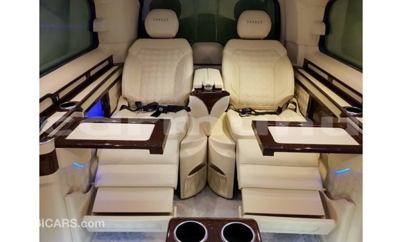 Acheter Import Voiture Mercedes-Benz 250 Noir à Import - Dubai, Région de la Bouenza Acheter Import Voiture Mercedes-Benz 250 Noir à Import - Dubai, Région de la Bouenza