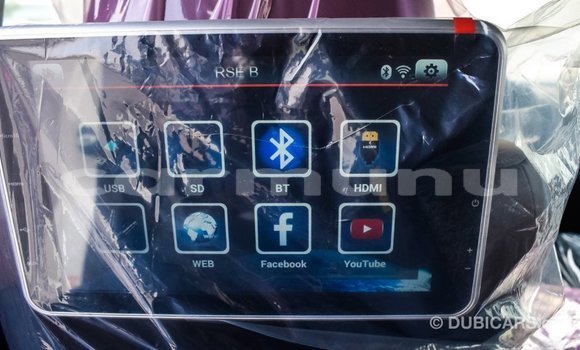 Buy Import Toyota Land Cruiser White Car in Import - Dubai in Region of Bouenza Buy Import Toyota Land Cruiser White Car in Import - Dubai in Region of Bouenza