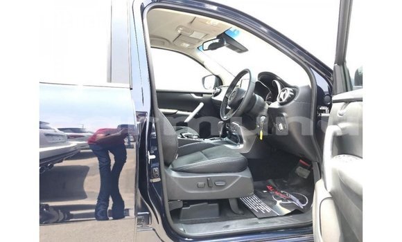 Buy Import Mercedes-Benz 250 Blue Car in Import - Dubai in Region of Bouenza Buy Import Mercedes-Benz 250 Blue Car in Import - Dubai in Region of Bouenza