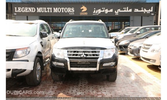 Buy Import Mitsubishi Pajero Black Car in Import - Dubai in Region of Bouenza Buy Import Mitsubishi Pajero Black Car in Import - Dubai in Region of Bouenza