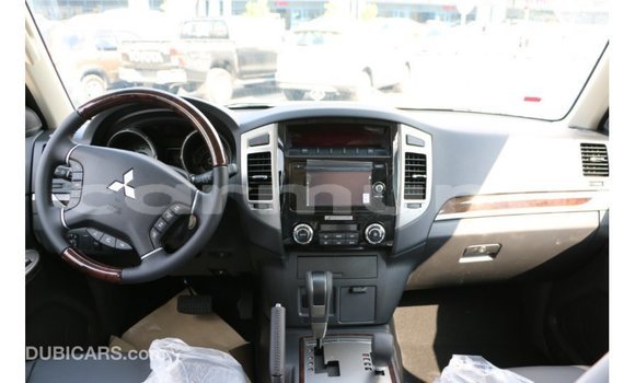 Buy Import Mitsubishi Pajero Black Car in Import - Dubai in Region of Bouenza Buy Import Mitsubishi Pajero Black Car in Import - Dubai in Region of Bouenza