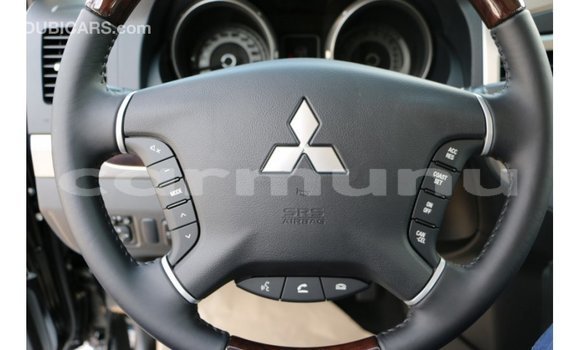Buy Import Mitsubishi Pajero Black Car in Import - Dubai in Region of Bouenza Buy Import Mitsubishi Pajero Black Car in Import - Dubai in Region of Bouenza