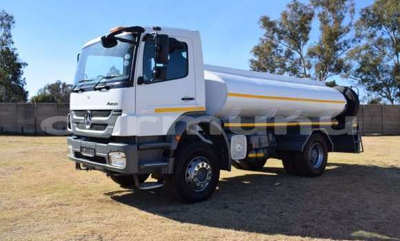 Buy Used Mercedes‒Benz 1820 White Truck in Brazzaville in Municipality of Brazzaville Buy Used Mercedes‒Benz 1820 White Truck in Brazzaville in Municipality of Brazzaville