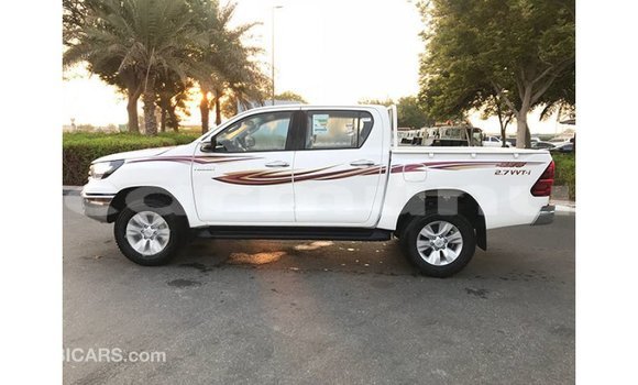 Buy Import Toyota Hilux White Car in Import - Dubai in Region of Bouenza Buy Import Toyota Hilux White Car in Import - Dubai in Region of Bouenza