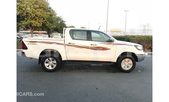 Buy Import Toyota Hilux White Car in Import - Dubai in Region of Bouenza Buy Import Toyota Hilux White Car in Import - Dubai in Region of Bouenza