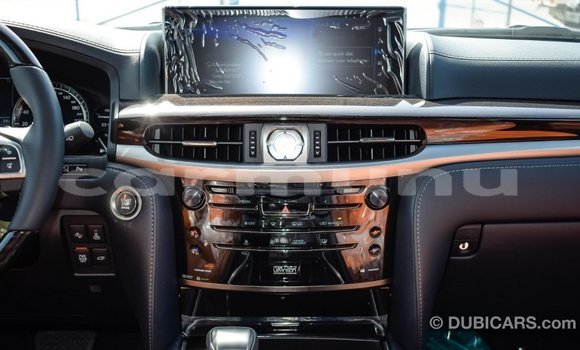 Acheter Import Voiture Lexus LX Blanc à Import - Dubai, Région de la Bouenza Acheter Import Voiture Lexus LX Blanc à Import - Dubai, Région de la Bouenza