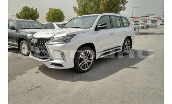 Acheter Import Voiture Lexus LX Blanc à Import - Dubai, Région de la Bouenza Acheter Import Voiture Lexus LX Blanc à Import - Dubai, Région de la Bouenza