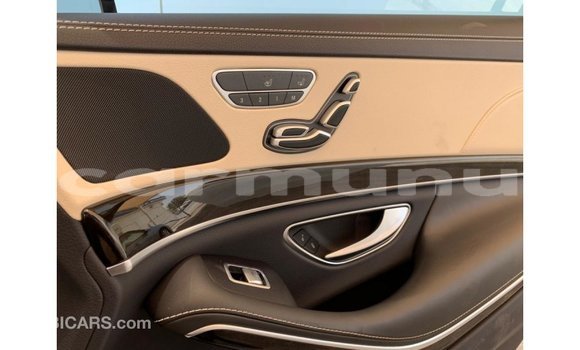 Acheter Import Voiture Mercedes-Benz 190 Blanc à Import - Dubai, Région de la Bouenza Acheter Import Voiture Mercedes-Benz 190 Blanc à Import - Dubai, Région de la Bouenza