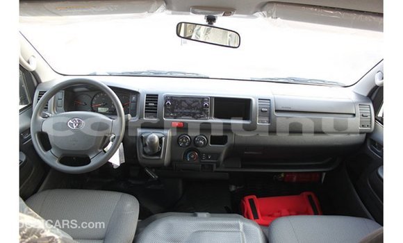 Buy Import Toyota Hiace White Car in Import - Dubai in Region of Bouenza Buy Import Toyota Hiace White Car in Import - Dubai in Region of Bouenza