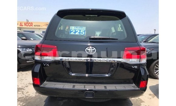 Acheter Import Voiture Toyota Land Cruiser Noir à Import - Dubai, Région de la Bouenza Acheter Import Voiture Toyota Land Cruiser Noir à Import - Dubai, Région de la Bouenza