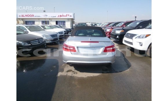 Buy Import Mercedes-Benz 250 Other Car in Import - Dubai in Region of Bouenza Buy Import Mercedes-Benz 250 Other Car in Import - Dubai in Region of Bouenza