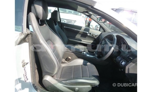 Buy Import Mercedes-Benz 250 Other Car in Import - Dubai in Region of Bouenza Buy Import Mercedes-Benz 250 Other Car in Import - Dubai in Region of Bouenza