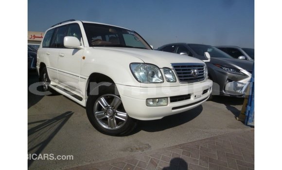 Buy Import Toyota Land Cruiser White Car in Import - Dubai in Region of Bouenza Buy Import Toyota Land Cruiser White Car in Import - Dubai in Region of Bouenza