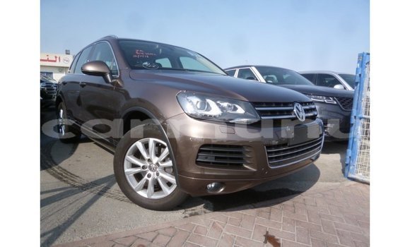 Acheter Import Voiture Volkswagen Touareg Marron à Import - Dubai, Région de la Bouenza Acheter Import Voiture Volkswagen Touareg Marron à Import - Dubai, Région de la Bouenza