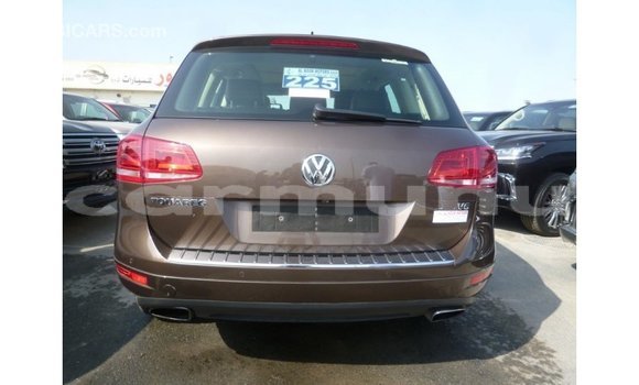 Acheter Import Voiture Volkswagen Touareg Marron à Import - Dubai, Région de la Bouenza Acheter Import Voiture Volkswagen Touareg Marron à Import - Dubai, Région de la Bouenza