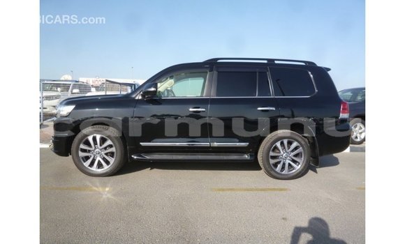 Buy Import Toyota Land Cruiser Black Car in Import - Dubai in Region of Bouenza Buy Import Toyota Land Cruiser Black Car in Import - Dubai in Region of Bouenza